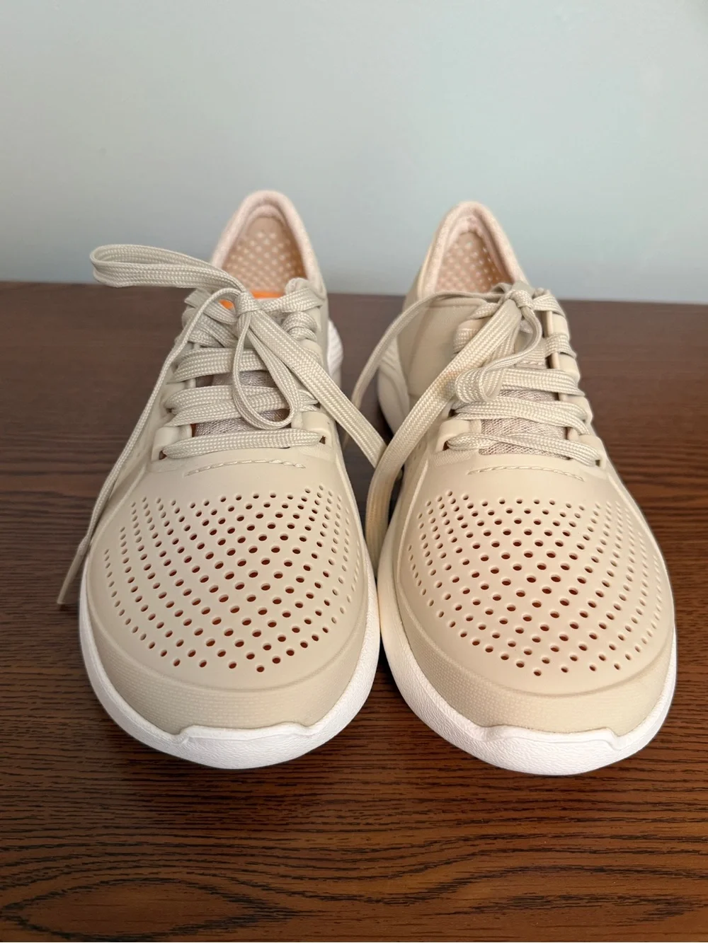 CROCS Women’s LiteRide 360 Pacer Sneakers in Cream with Orange Insole 10 Wide